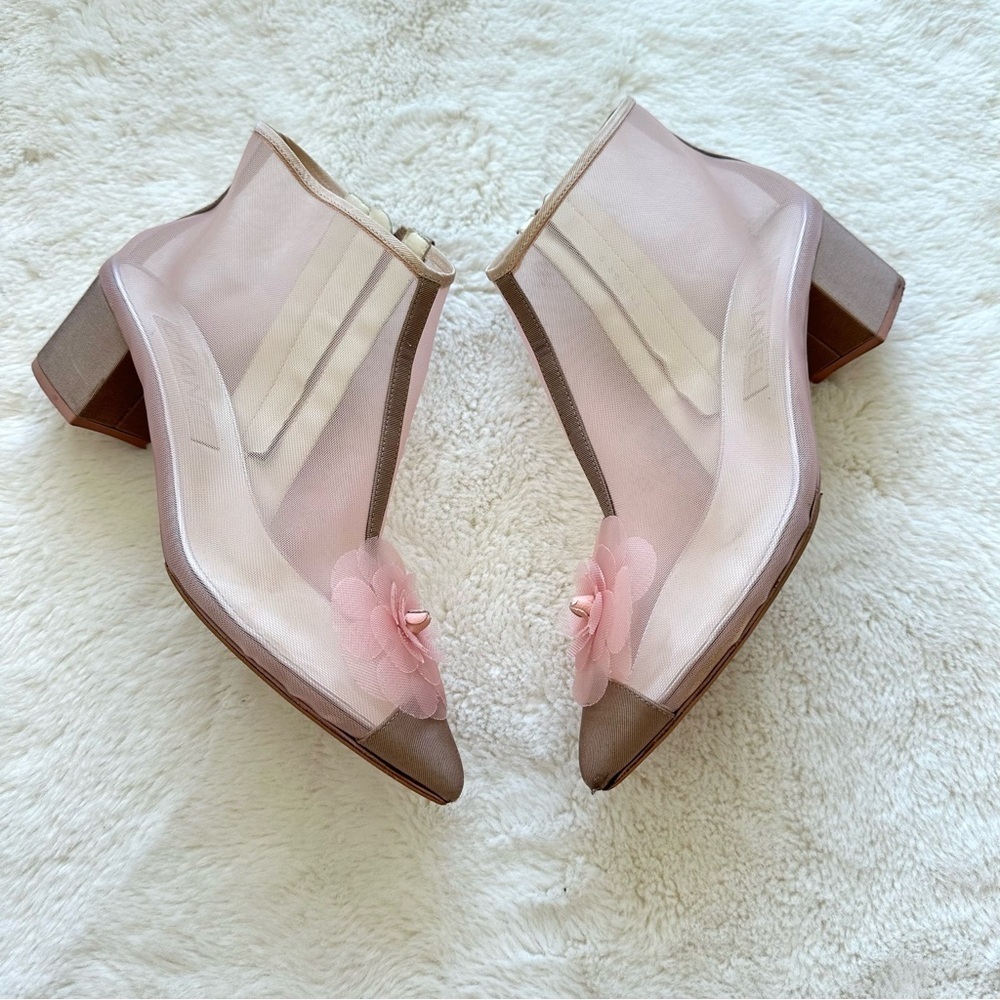 CHANEL mesh pink boots size 38,5 EU Authentic Retail 1700$